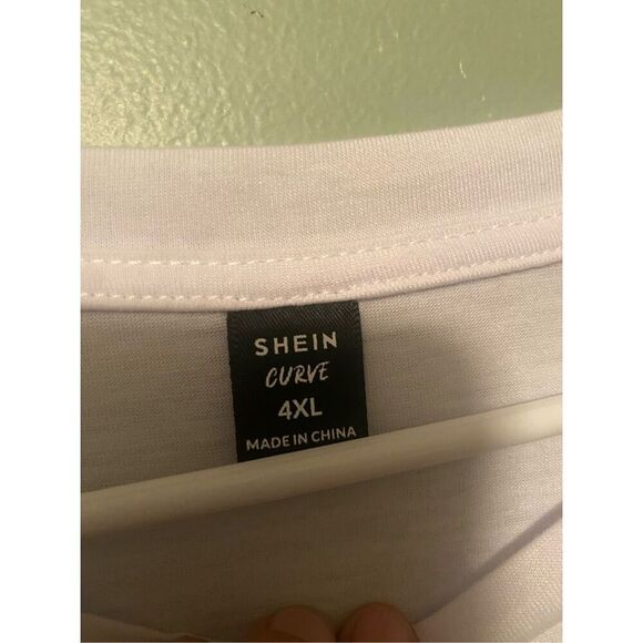 Shein Curve White City Driving Chasing Time Scoop Neck Short Sleeve 4X NWOT - Picture 3 of 5